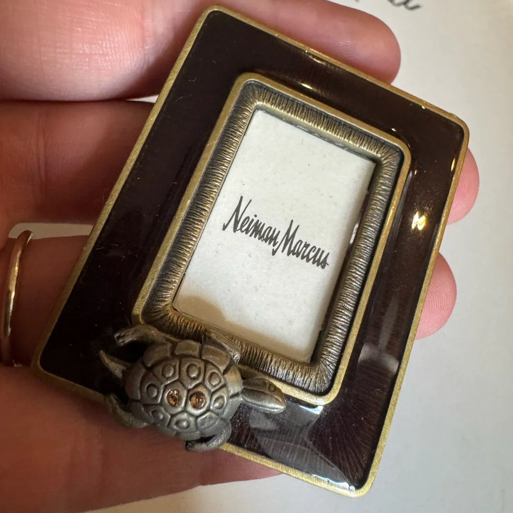 Jay Strongwater For Neiman Marcus Crystal Turtle Mini Frame W/ Clip & Easel